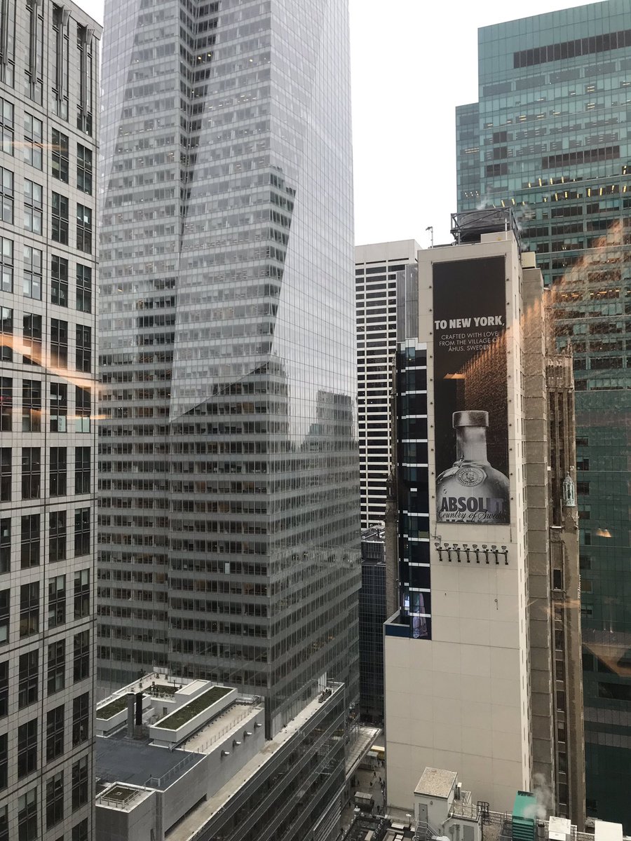 alexfe15's tweet photo. Starting #NYC #SecurityTokenForum at beautiful Times Square Tower with @FinTech4Good opening session. @1World_Online is one of presenters covering #Marketing tools for #STO https://t.co/hqxtLvuWia