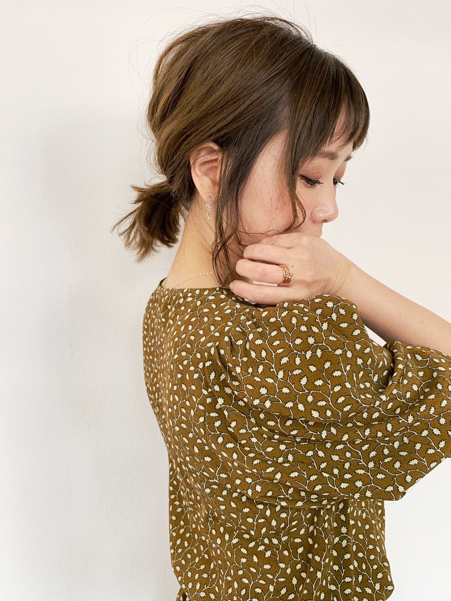 Twitter 上的 田中里奈 実はしれっと髪の毛切ってました 下ろしても結んでも巻いても前髪上げてもいい感じのパッツン感を気持ち残したボブは Lonessのハルさんにお願いしました 欲を言えばもう一段階短くしてみたい T Co Bgfdkp7vzj Twitter