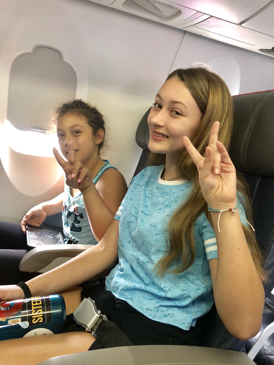 We are off!!✈️✌️ 
Watch our new video to see what’s going on!! 👉👉 youtu.be/w98cWJvIYJs 
#wecantwait #livejusticesummit #girlswithheart #travel
