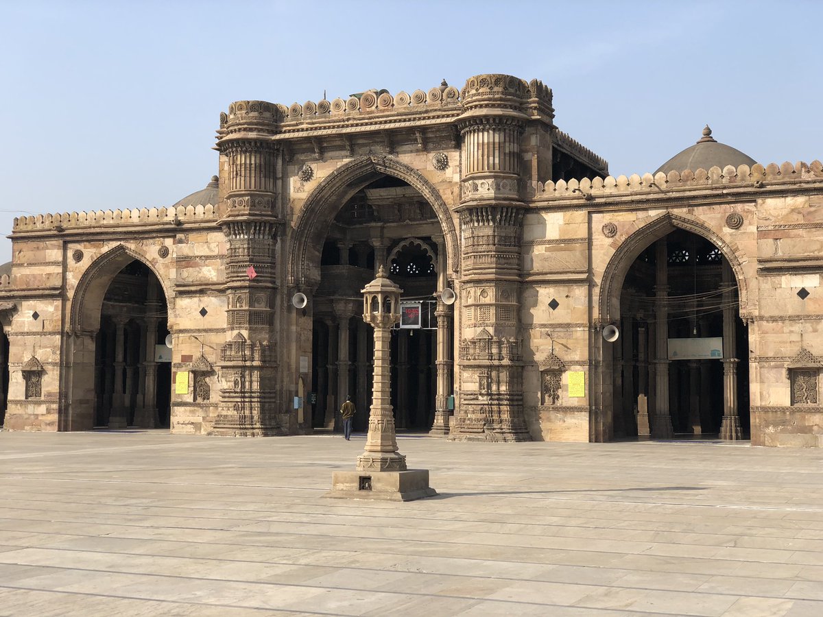 rikingajjar's tweet photo. “When you think about your heritage, you think about toughness and hard work.” ~ Jeff Garcia #MyAmdavadShot #heritagewalk #Ahmedabad https://t.co/REi6D3JefZ