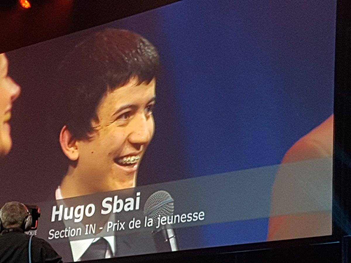 HugoSbai's tweet image. j'ai commencé l'@EPFL à 12 ans et a diplômé à l'âge de 16 ans #prixdelajeunesse #Magistrale2017