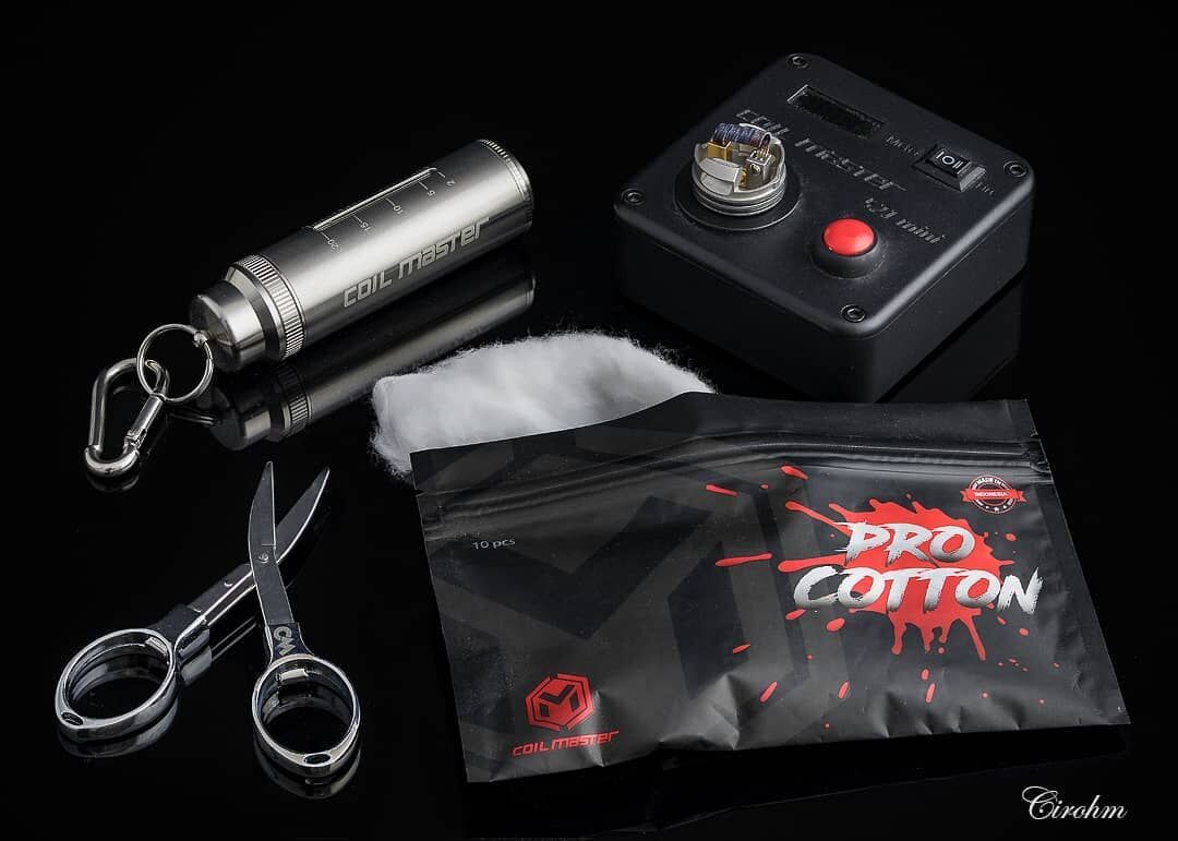 coilmasternet's tweet photo. Ready to wicked ✂& juiced 💦with #CoilMaster tools.🔥
#DudeShot.👍🏻
📷: cir0hm
https://t.co/K56YBxb9sF
#521MiniTab #SEB #ProCotton #coilbuild #vape #vaping #vapelife https://t.co/v8qeAzGpOB