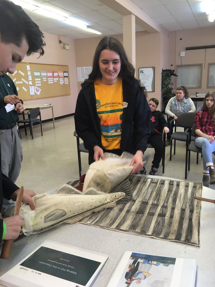 Thanks to <a href="/ParksCanada/">Parks Canada</a> Ss get the opportunity to gut some cod at the Central Regional Heritage Fair <a href="/NLESDCA/">NLESD</a> <a href="/HelenTulkElem/">Helen Tulk Elem</a>