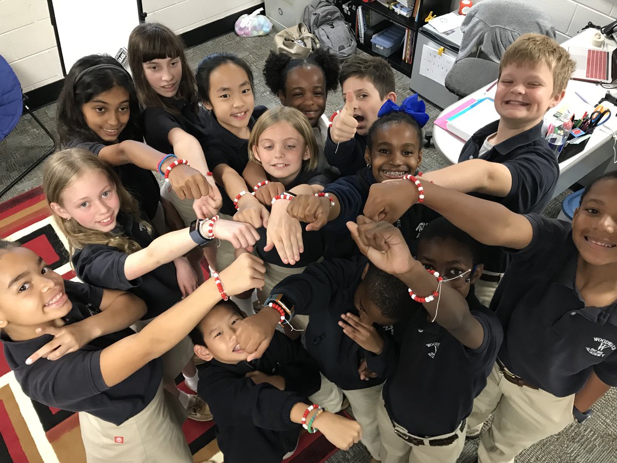 fishersu's tweet image. Hood’s HR Binary geniuses! We code in WA colors! #WearableArt #BinaryCoding #WALower @WoodwardAcademy @WAPresident