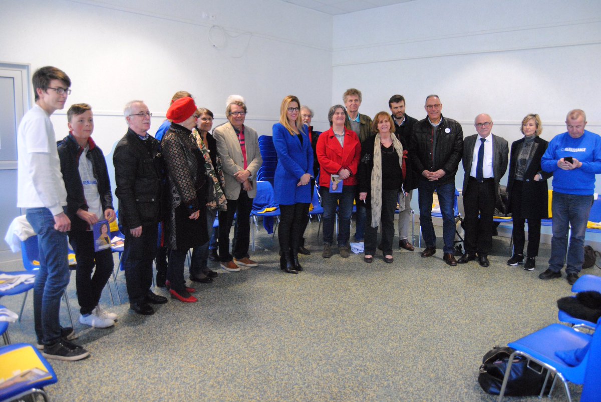 Hier avec les marcheurs et alliés progressistes du #NordCotentin à #Cherbourg 🌂

Relations Europe-USA-Chine, Brexit, Erasmus, méconnaissance des mécanismes européens.. étaient au centre des échanges !🗣

Nous devons continuer d’expliquer notre projet, et porter ses ambitions 🇪🇺