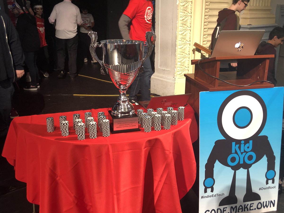 mattgct's tweet image. #MineolaProud to host @kid_OYO and the #HackLI Hackathon @MineolaMS