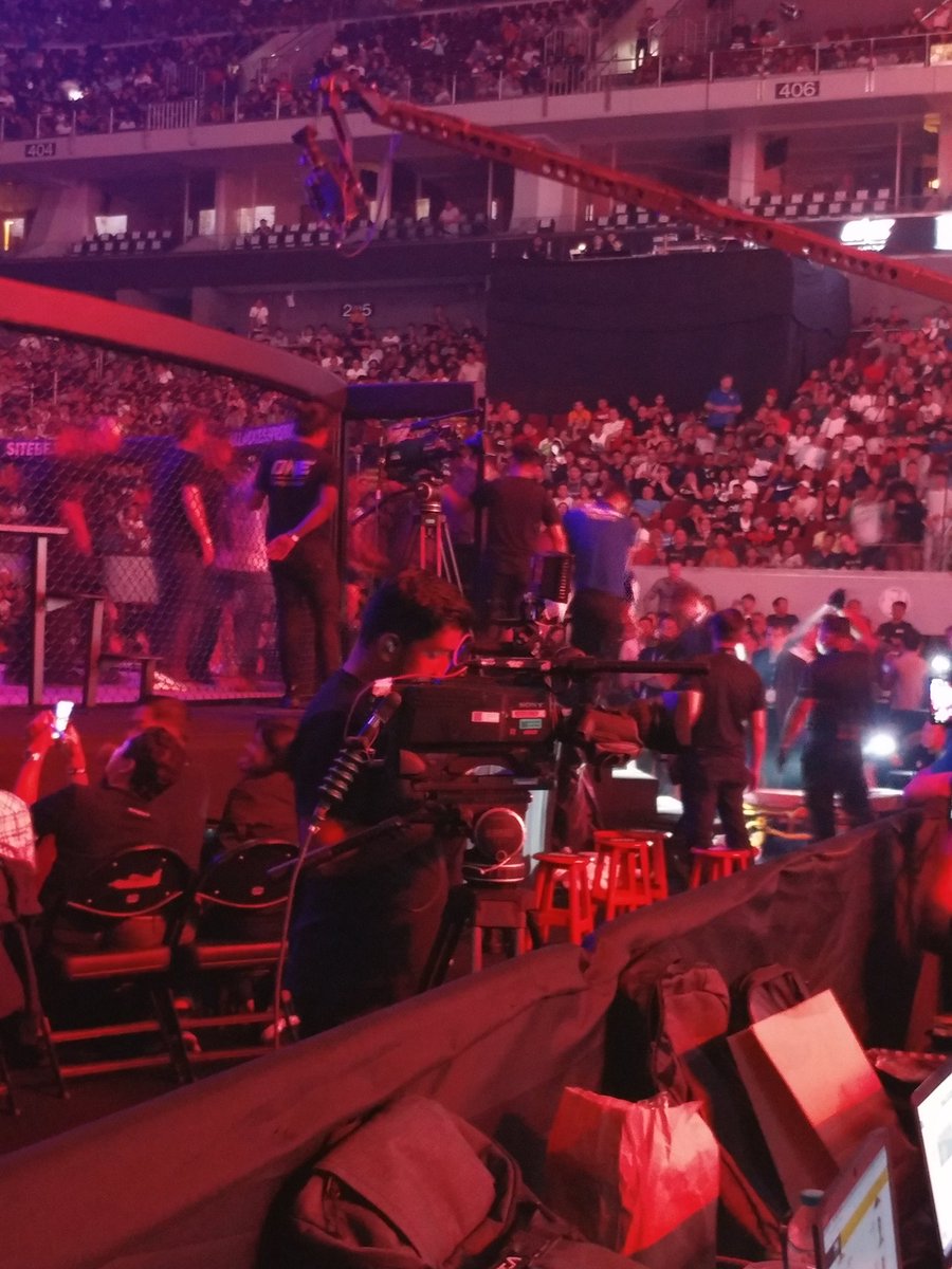 Nissi_Icasiano's tweet image. Luis "Sapo" Santos had to be carried out on a stretcher after suffering a second-round TKO loss to James Nakashima.

#AsianMMA #AsianMixedMartialArts #ONEChampionship #RootsOfHonor #MMA #MixedMartialArts