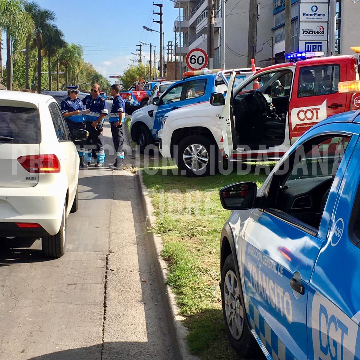 fedeluca11's tweet photo. 🚧Operativos estáticos de control de documentación realizados por @TransitoTigre y #COT
📍General Pacheco
 #ProteccionCiudadana #ElFuturoEstaEnTodos 
@EduardoFeijoo @NicoVecchi @oscotto01 @CristianLisera @MunicipioTigre https://t.co/Z8bWwmumZI