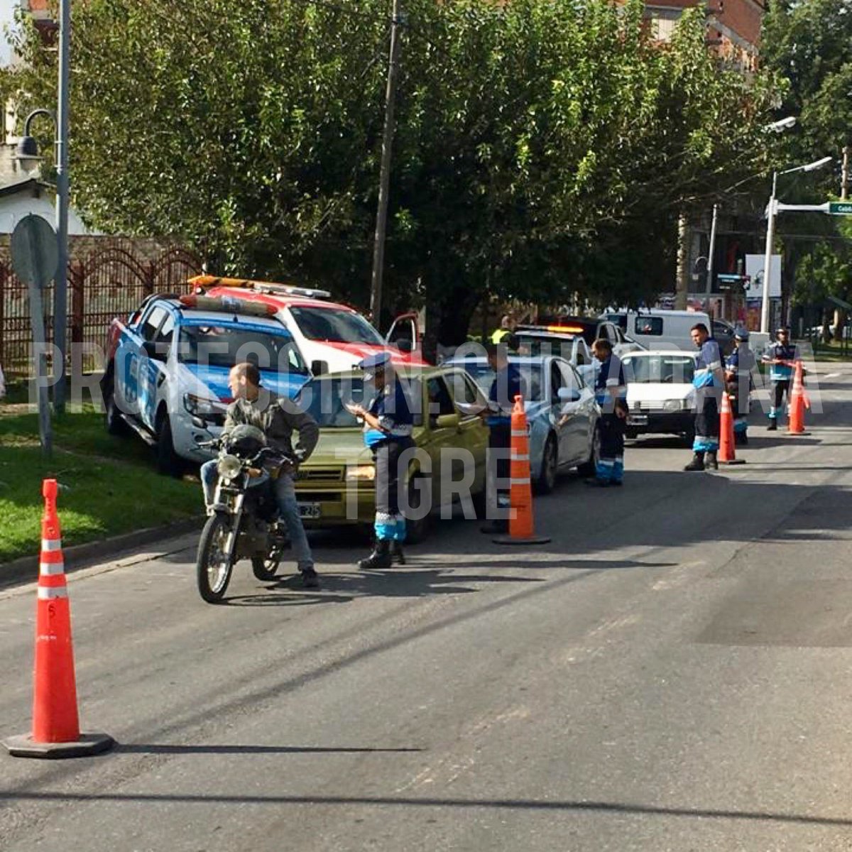 fedeluca11's tweet photo. 🚧Operativos estáticos de control de documentación realizados por @TransitoTigre y #COT
📍General Pacheco
 #ProteccionCiudadana #ElFuturoEstaEnTodos 
@EduardoFeijoo @NicoVecchi @oscotto01 @CristianLisera @MunicipioTigre https://t.co/Z8bWwmumZI