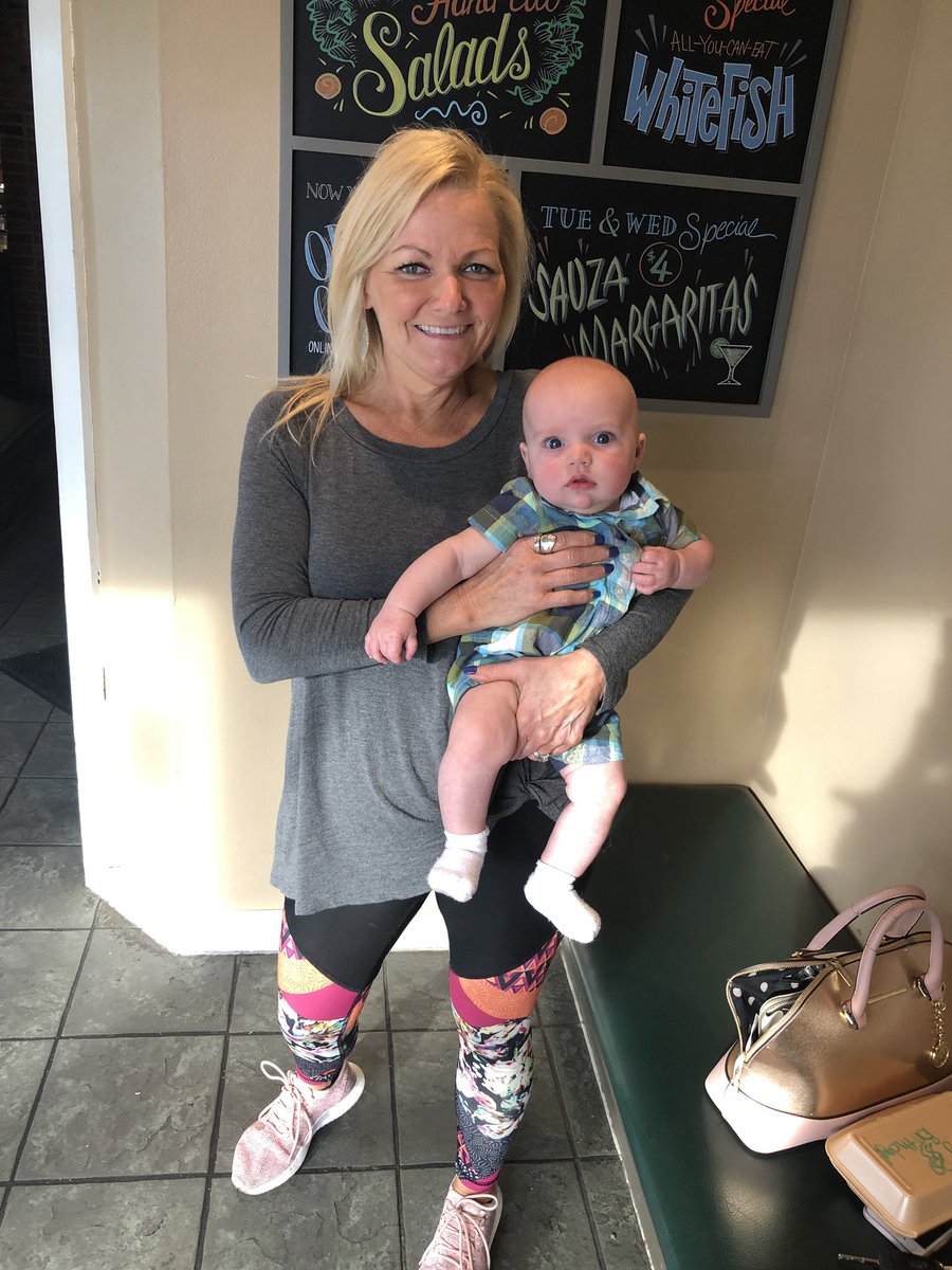 Happy Birthday to our sweet owner, Lisa! 😍 She brings all of us so much joy and brightens our day with her smile! She makes a pretty mean burger too... 😉 Come on in and celebrate with her today! She’s here all day, until 8 PM! #ShareAWhiteClaw #EatSomePie #CheersWithAMimosa