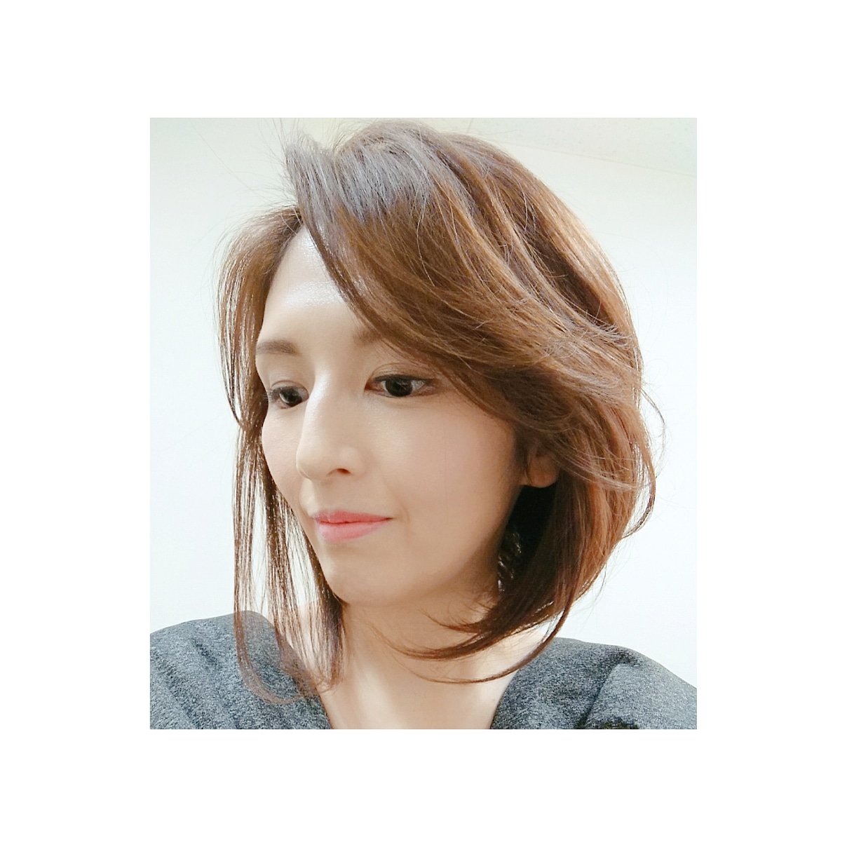 吉井怜 今回は大人っぽいヘアスタイルだ と浮き足立ったけど 37歳は充分大人と言えるでしょうよ 肌も身体も実感しているのに 気持ちだけどこかでストップしたままなんだな おやすみなさーい ヘアスタイル 大人女子 お仕事スタイル 吉井怜