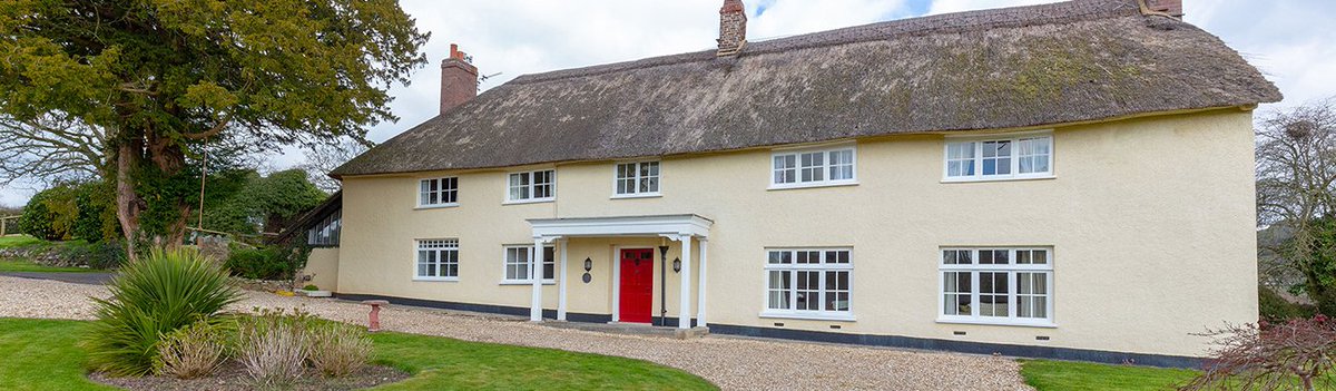 Groupstays_'s tweet photo. Devon Holiday Cottage With A Hot Tub, Sleeps 14 - https://t.co/dbfvW5ogl5 https://t.co/7bHEVymjxi