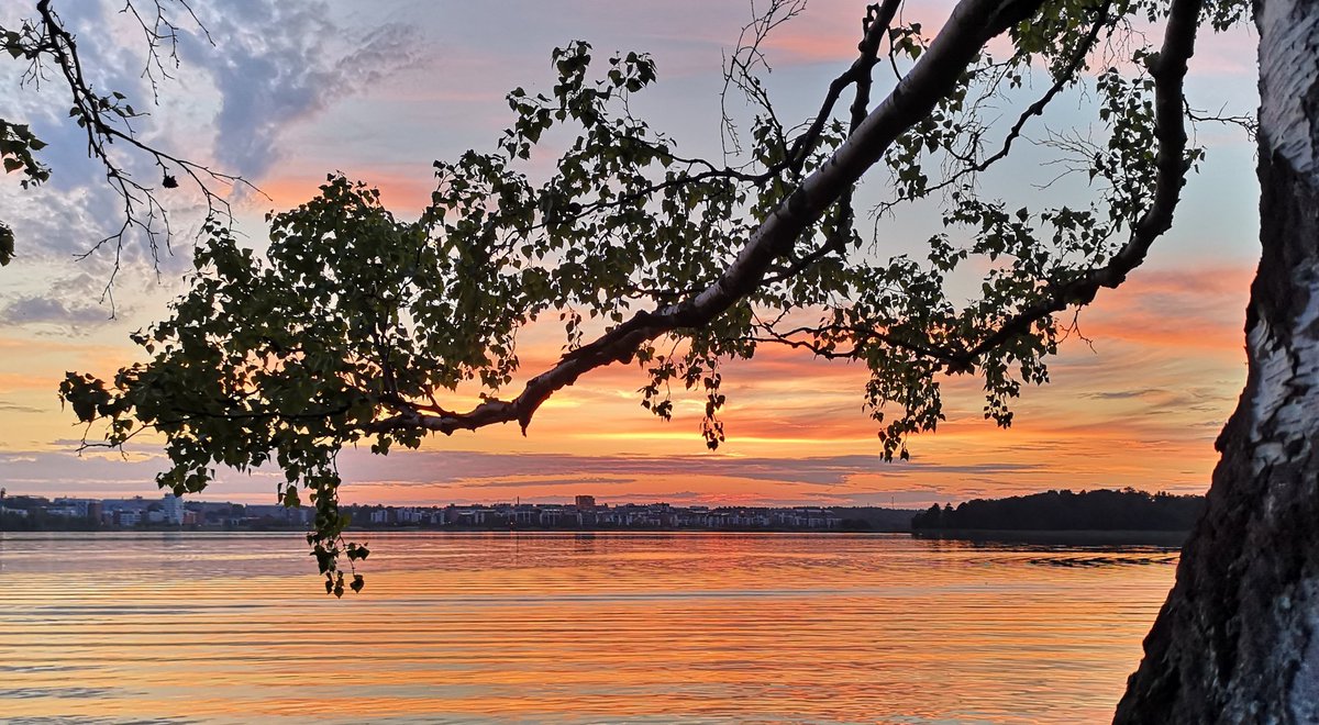 Have a nice weekend #Helsinki #Finland #photography #StormHour #travel #Photograph #weather #nature #sunset #weekend #FridayFeeling #FridayMotivation #FridayThoughts