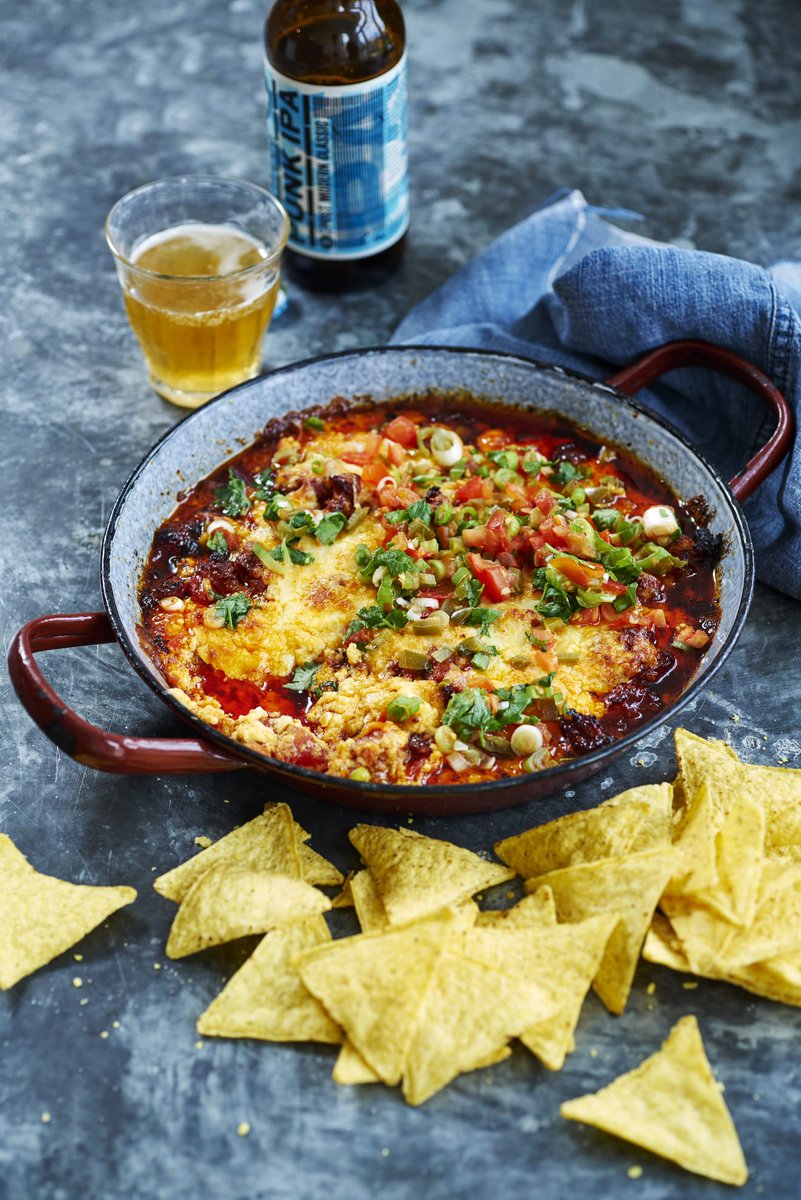 Having a girly night in? Why not make a dip instead of buying one. Everyone will want the last mouthful of this cheesy chorizo-y spicy number! <a href="/olivemagazine/">olive magazine</a>

 olivemagazine.com/recipes/entert…