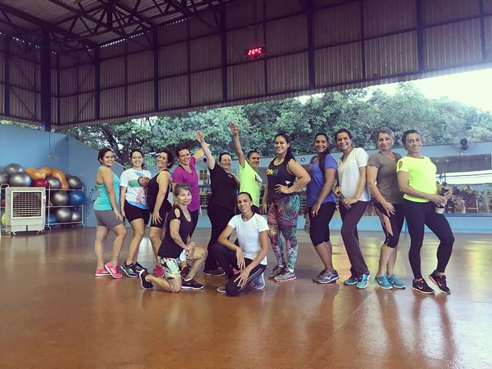 sistemafieto's tweet photo. #ClassSix A semana no SESI CAT em Araguaína é concluída assim 😎👏 A única regra é participar e trabalhar glúteos, abdominais e pernas🦵🤸‍♀️ #VemproSESI Liga pra gente ☎️➡️ 63) 3549-2400 ou chama no Whats 👉  3549-2417 Novo Horário de atendimento: 06:00 às 10:00 e de 15:00 às 22:00 https://t.co/ldSD7AEq7L