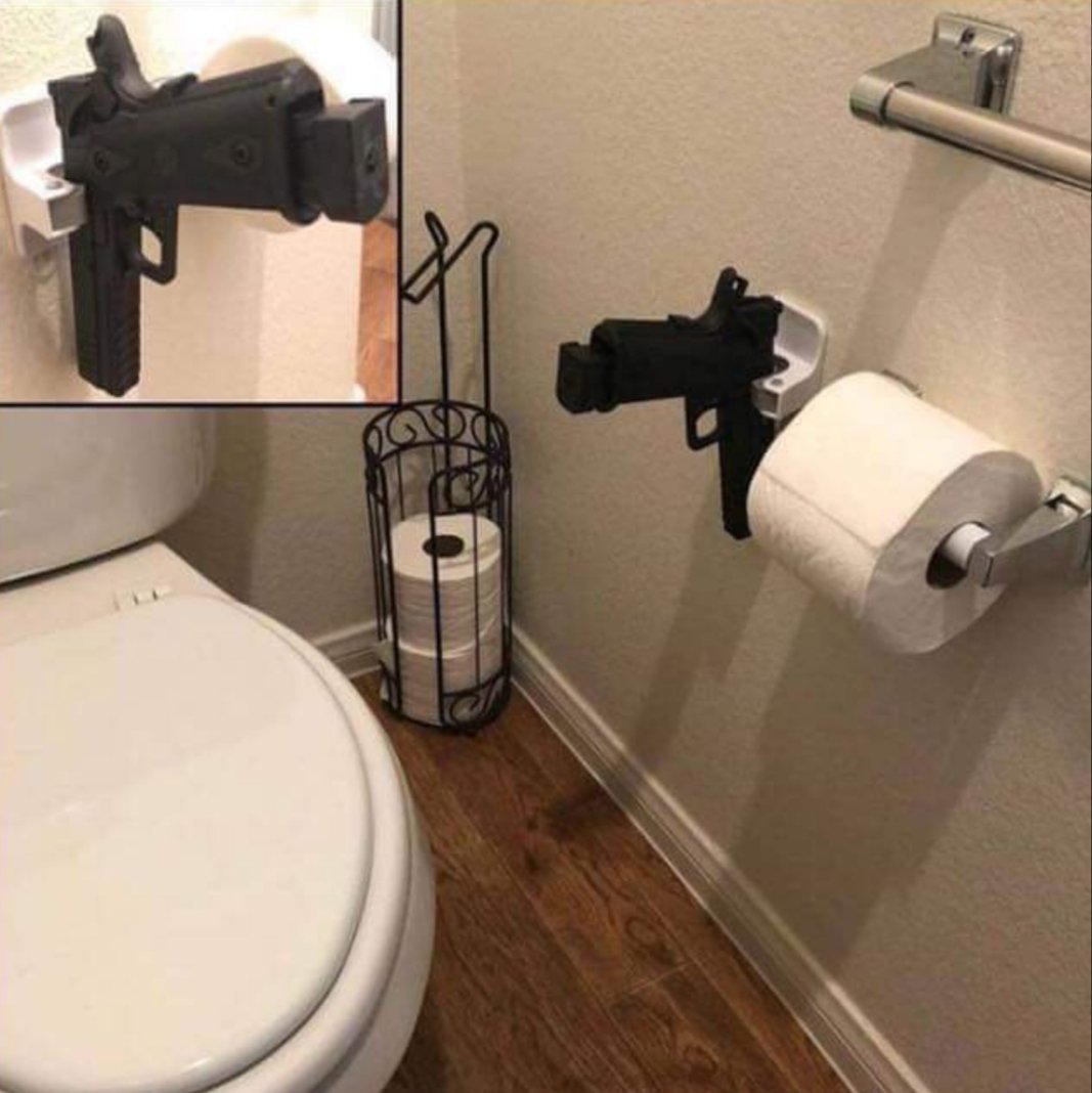 joereinhardt27's tweet image. @KevinHart4real this how you gonna do me rob me in the guest bathroom #Irresponsible