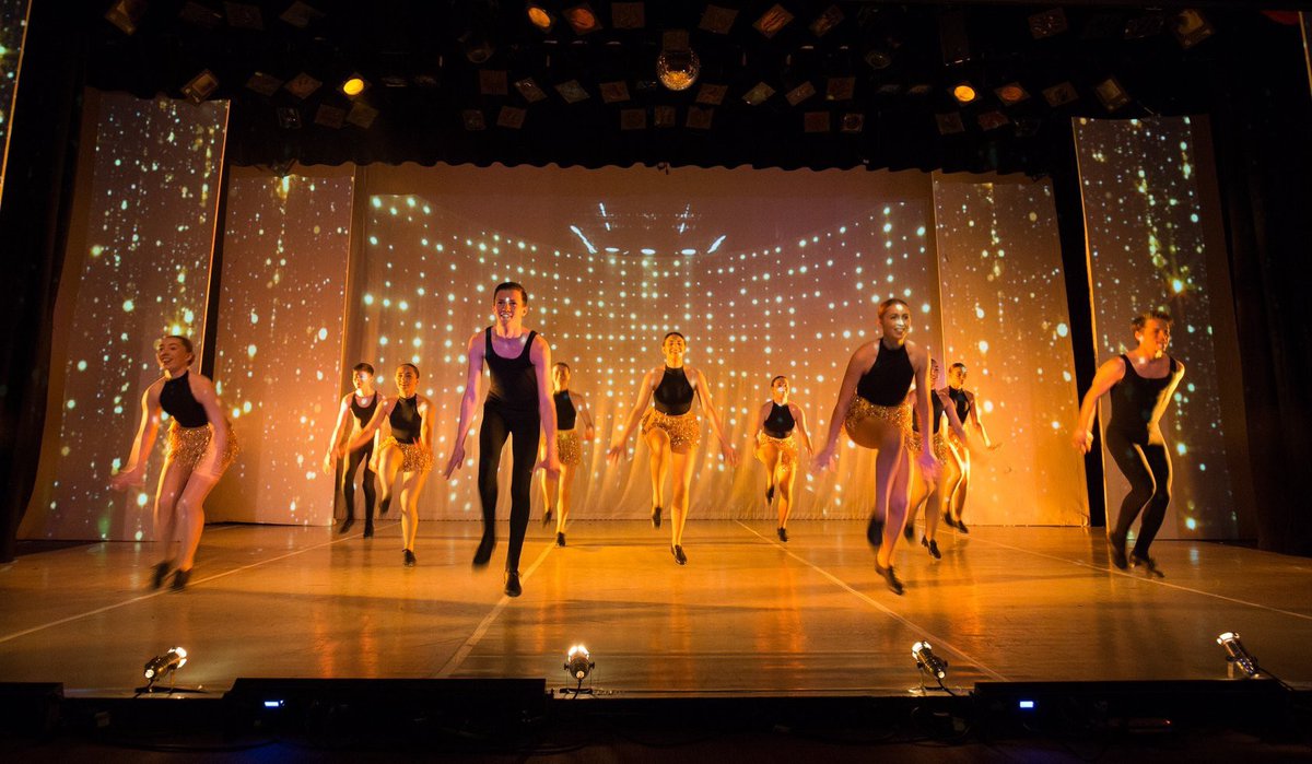 1VisionDanceCo's tweet photo. One Vision Dance Company 2019! Well done to the dancers and a big thank you to our choreographers @eliseaddiscott, @GEEsage and @CraigCoombsMA we couldn’t of done it without you ❤️ https://t.co/SjfkOIjsxU