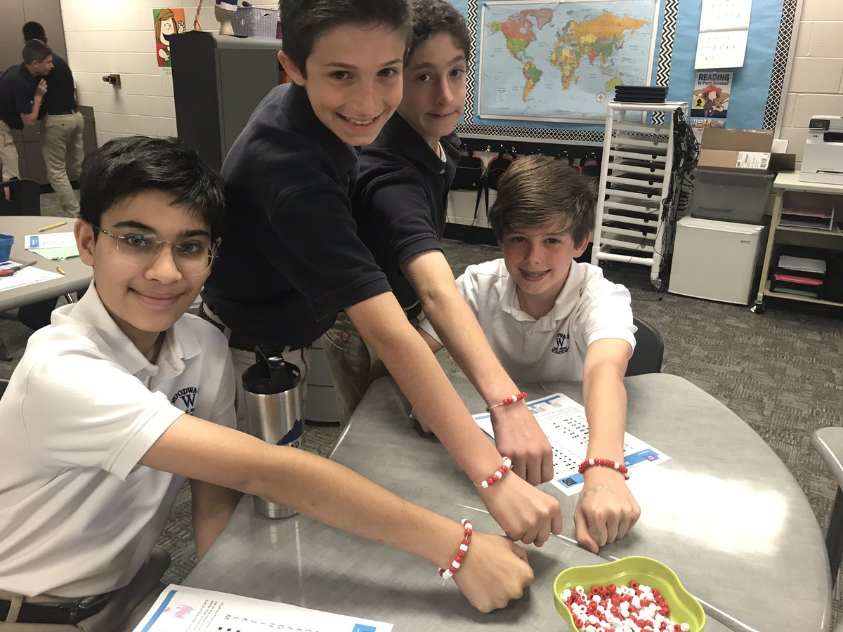 BroadJenny's tweet photo. Our “binary bracelets” made coding class that much more fun! #WALower #Binarycoders https://t.co/3603FZWaz1