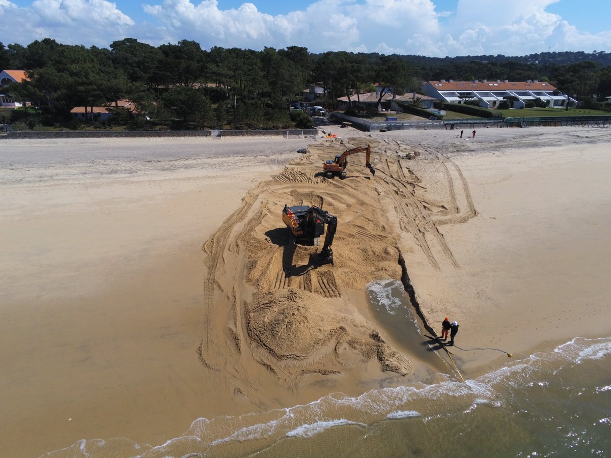 OrangeMarine_'s tweet photo. Atterrissement réalisé avec succès par les équipes d'@OrangeMarine_ sur le bassin d'Arcachon avec le soutien d'@OrangeNvAquit https://t.co/9q7jInnLN3