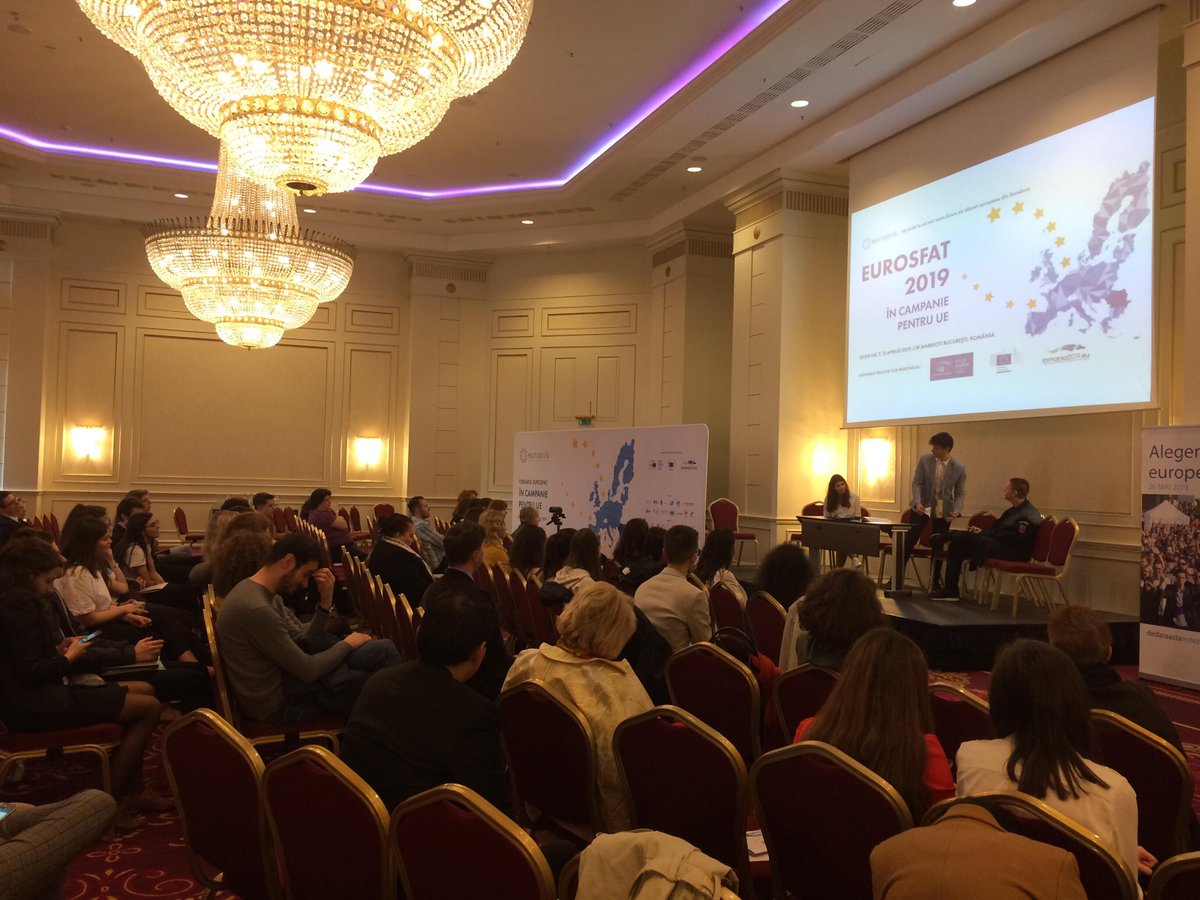 Europuls's tweet photo. Cultural event to close off this year's edition of the #Eurosfat2019 Forum. An amazing play with amazing young actors. The topic - Citizens choose their representatives in 2019 responsibly! #alegeriUE2019 #thistimeimvoting #responsiblevote https://t.co/LppF40W8CU