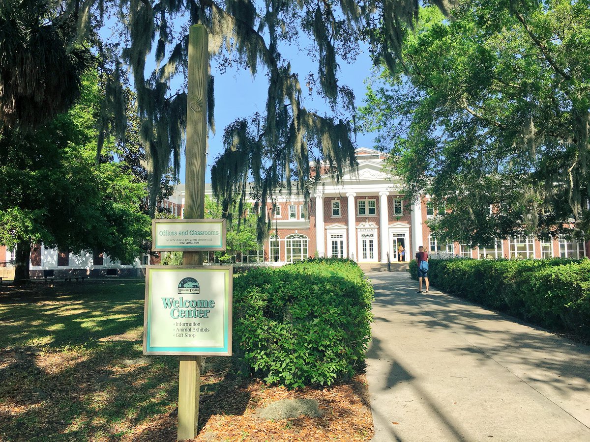 PauGuzATL's tweet image. Great way to end the week in @cityofsavannah at the World Language Leadership Institute. We need to bring world language education to the forefront of the conversation in how best to prepare students for a globally competitive workforce. #LeadwithLanguage @gadoeworldlang