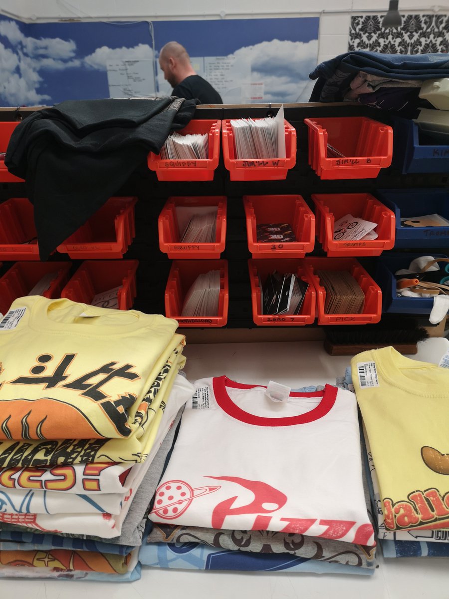 wearetshirtify's tweet photo. #B2BHour After becoming a Tshirtify Partner, @Jimllpaintit was inspired to be a part of @B1G1. To date Jim and his customers have provided 5,604 hours of arts training to vulnerable children &amp; 3,016 days of access to warm clothes for winter protection in the Ukraine. https://t.co/Tv3n5VEXmk
