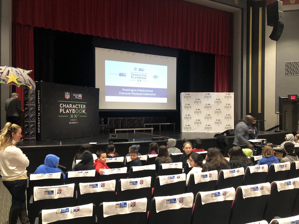 CharacterPlaybk's tweet photo. Getting prepped for a special guest coming to speak to students at @GBWashingtonMS! https://t.co/ungBNVL1kv