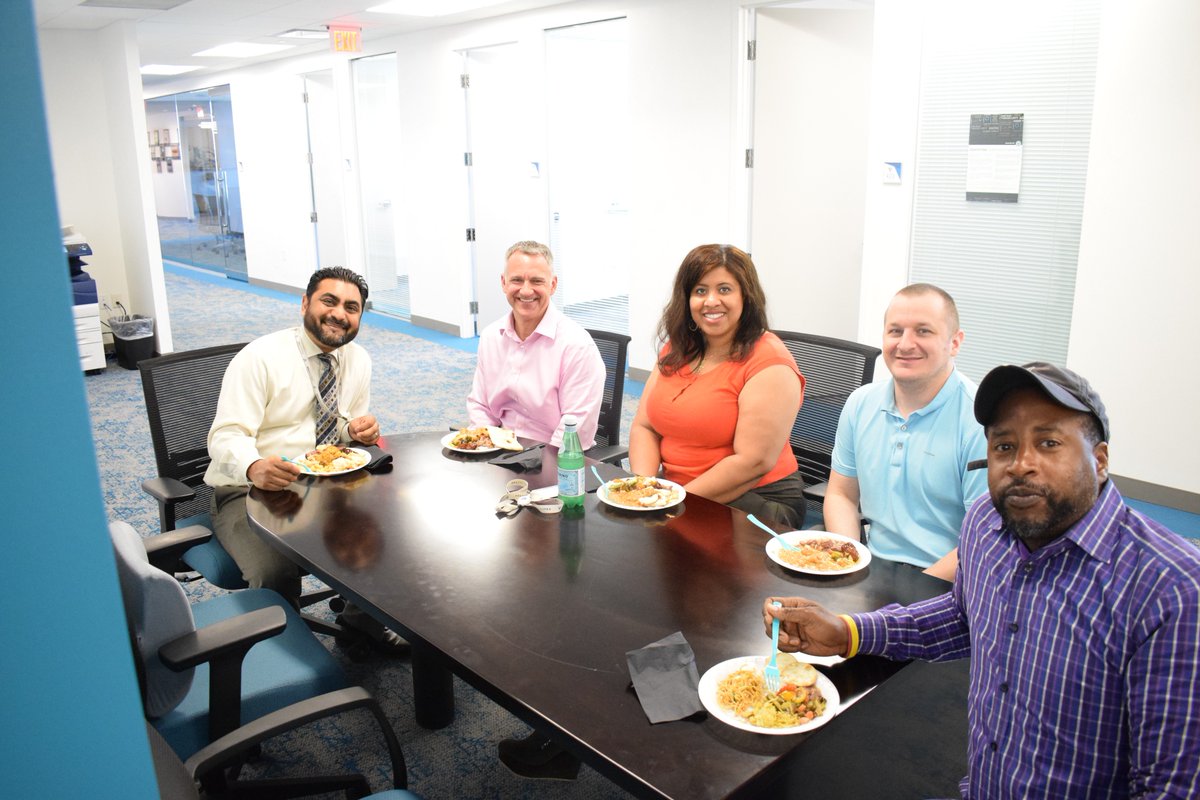 ValidaTek's tweet photo. On Wednesday, April 10th, ValidaTek held another amazing Potluck at the Corporate HQ Office! Dishes included Butter Chicken, Pastrami, BBQ Meatballs, Buffalo Chicken Dip, Buffalo Chicken Mac n' Cheese, Moroccan Beef, Lemon Bars, Cookies and so much more! #ValidaTek #Potluck #HQ https://t.co/RjsqPOfvOk