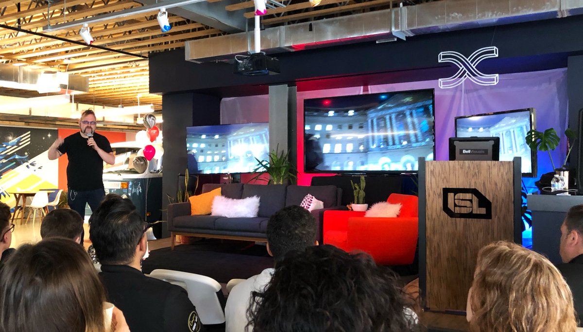 JoshLasky's tweet image. “At its heart, what I do is #collaboration,” says projectionist @bellvisuals. You know his work. “My whole job is to figure out how I fit in to the bigger picture—which is not black and white, but rather, entirely gray space.” #ContraryCon