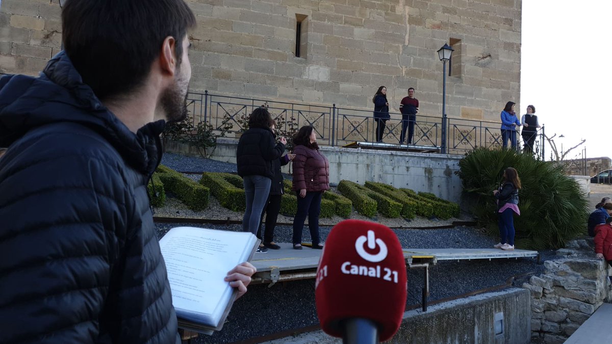 Connecticat (@connecticattv) on Twitter photo 🔴 #ENDIRECTE | Poc a poc s'acosta la #SetmanaSanta A Vilalba dels Arcs <a href="/CCTerra/">CC Terra Alta</a> assagen la Passió que transcorre per carrers i places del municipi. Per cert, té 6 apòstols i 6 apostolesses. Paritat absoluta. <a href="/Canal21Ebre/">Canal 21 Ebre</a> facebook.com/connecticatTV/… 🔴 #ENDIRECTE | Poc a poc s'acosta la #SetmanaSanta A Vilalba dels Arcs <a href="/CCTerra/">CC Terra Alta</a> assagen la Passió que transcorre per carrers i places del municipi. Per cert, té 6 apòstols i 6 apostolesses. Paritat absoluta. <a href="/Canal21Ebre/">Canal 21 Ebre</a> facebook.com/connecticatTV/…