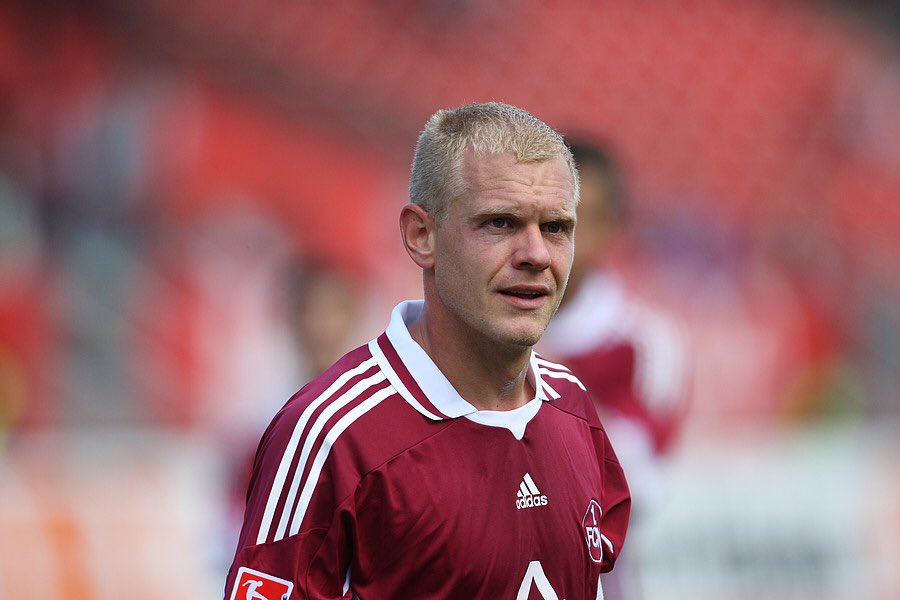 exclubberer's tweet photo. Den 11. Rang im #ExClubbererDuell belegt Andreas #Wolf. Er setzte sich gegen #Hochgesang (85:15), #Riegel (68:32) und #Hilpert (78:22) durch. Nach einem 38:62 gegen #Köpke kam das Aus im 1/8-Finale. #FCN https://t.co/Z2GXaxWMpe