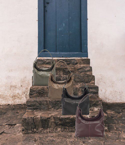 Which one will you choose? The luxuriously soft Tuscany Hobo in four classic colors. Made in Italy.
•
•
•
#hobobags #italianleatherbag #handbags #botd #potd #handbagoftheday #ootdfashion #shopify #bagholics #likeit #checkusout #followusformore #avarossibags