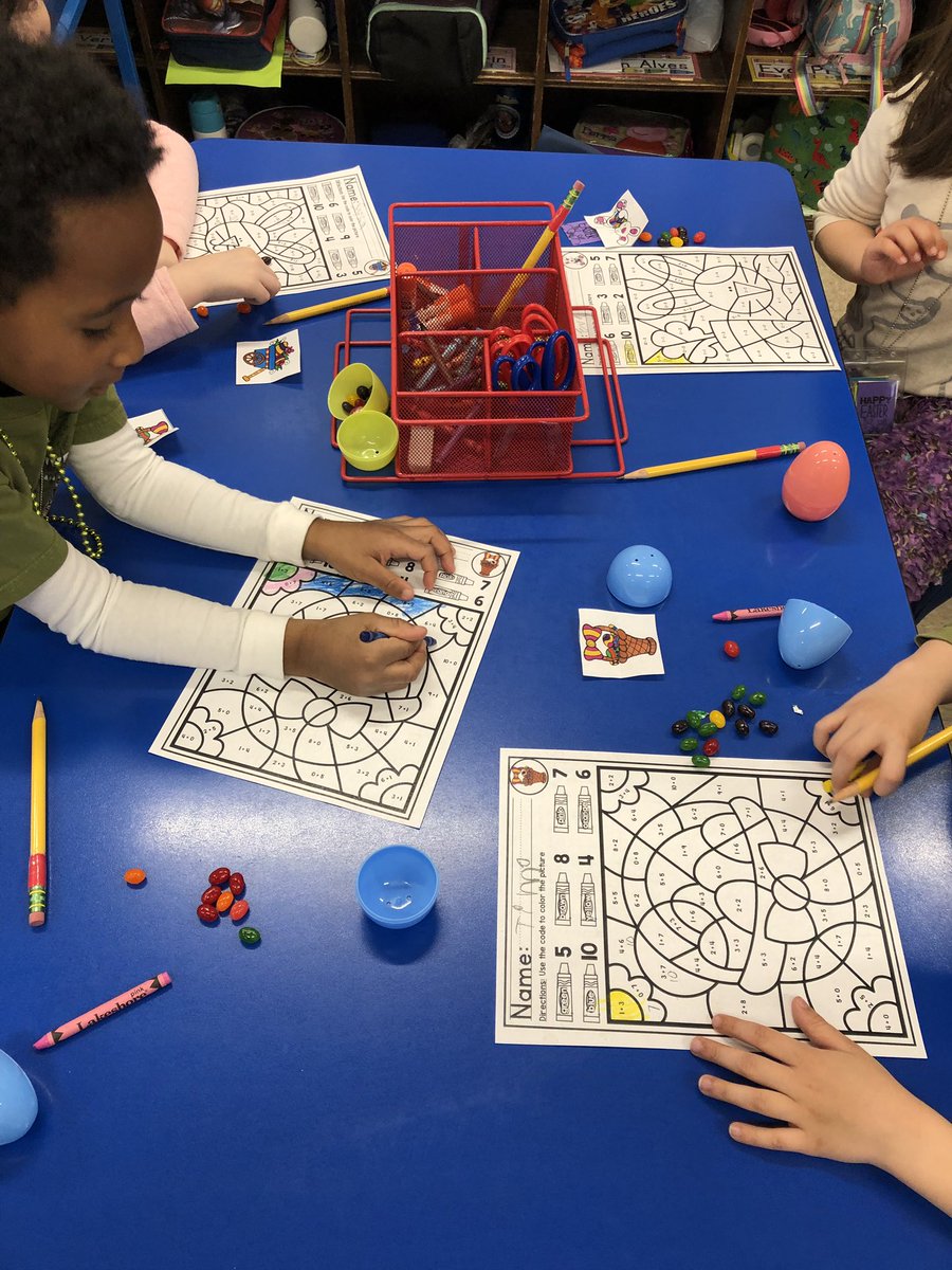MsKallertEDU's tweet image. Easter egg hunts and math practice all in one! Even better our jellybeans can double as counters! #weelovemath #happyeaster @AnnaRudowsky @WeehawkenTSD
