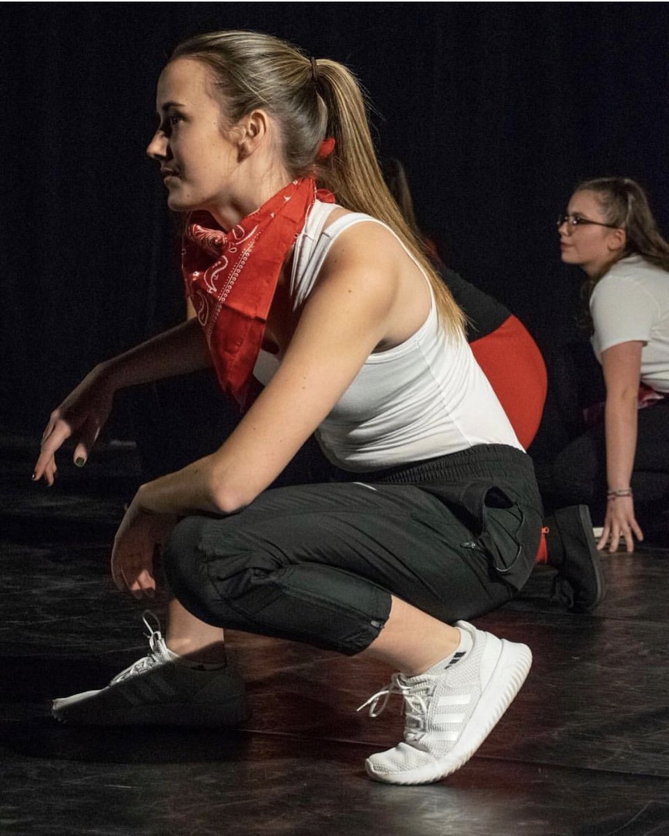 SRUDanceClub's tweet photo. TODAYS THE DAY! Come see “GROOVE” at 7:00 pm in Rodgers! $1 donation towards the Andrea Rizzo Foundation! Get groovy with us! #GROOVE #SRUDANCE https://t.co/825RzOnE6a