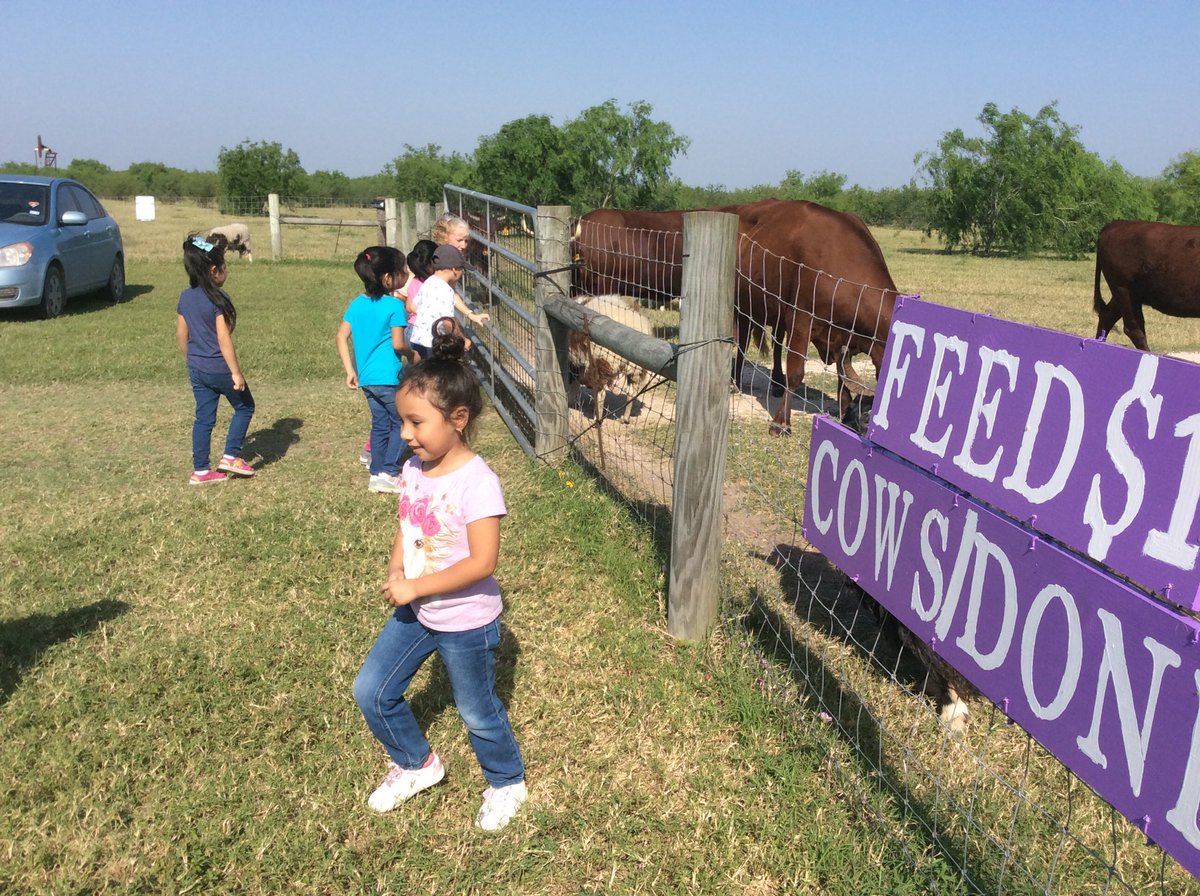 Pre-K Field Trip   We had a great time. ⁦<a href="/ZavalaElemHCISD/">Zavala Elem HCISD</a>⁩ #HCISD