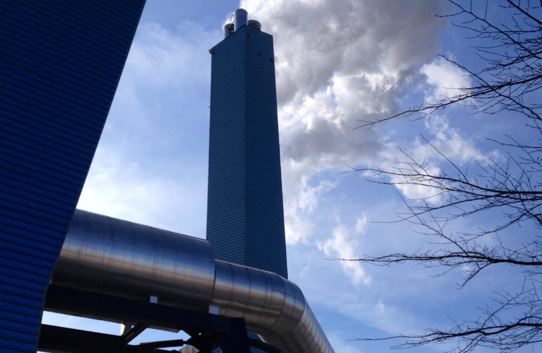 timbales's tweet photo. Noorse @akersolutions gaat installatie voor CO2-afvang @twencehengelo #justcatch plaatsen. Per jaar gaat het om 100.000 ton, deels biogene, CO2. Doel is deze te transporteren naar glastuinbouw (vervangt gas) en rest te bufferen of op te slaan
https://t.co/D8Ivv5QRQK #CO2positief https://t.co/z1wwFcITmu