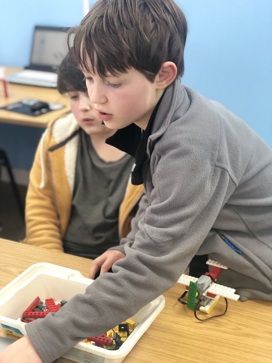 hiimpactconsult's tweet photo. This is the activity where most of the hi-impact staff wish they could join in... @LEGOEDUCATION Programming! #LEGO #LEGOed #Programming #STEMClub https://t.co/zpJqeAb149