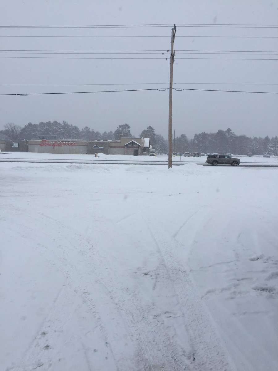 HOFbarrybonds25's tweet image. 10 year plan to get the fuk out of this state. Youngest kid graduates 9 years so gonna have them follow us to FL and go to college there. #snowinjune? Probably why wouldn’t it? It’s Minnesota