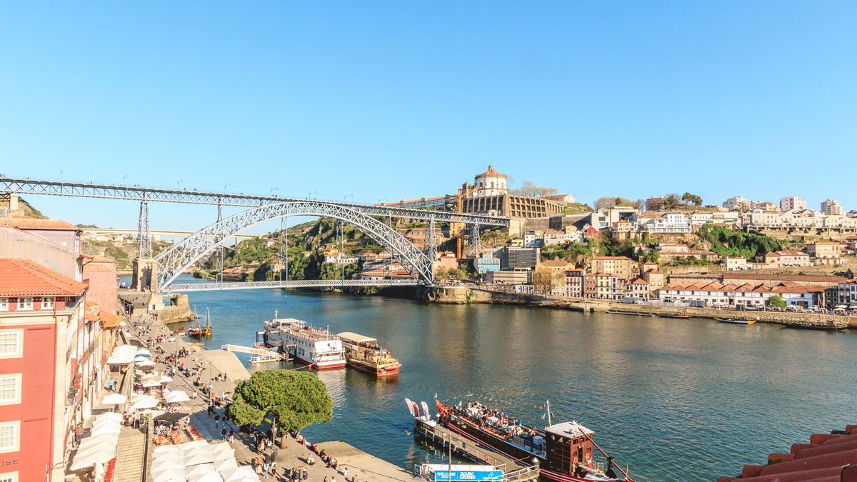InPortugal2020's tweet photo. 💬 Comment bien préparer votre retraite au Portugal ? 🇵🇹
Vous voulez commencer vos démarches? 🔜
RDV au Salon
➡️ https://t.co/1Kfop3cJIn
Crédits : Tiago Marques
#installation #immobilier #rnh #portugalSalon2019 #resider #entreprendre #travailler #investir #visiter https://t.co/RewcylMstA