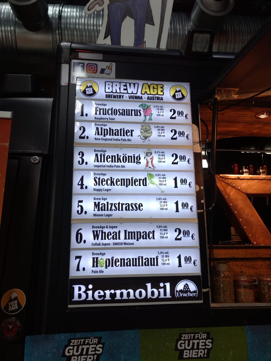 BrewAgeAustria's tweet photo. Cheers vom Stuttgarter Craft Beer Festival! ๐ป๐ป #timeforgoodbeer #stuttgart #craftbeerfestival @kleinbrauhaus https://t.co/UCvTepJVIm