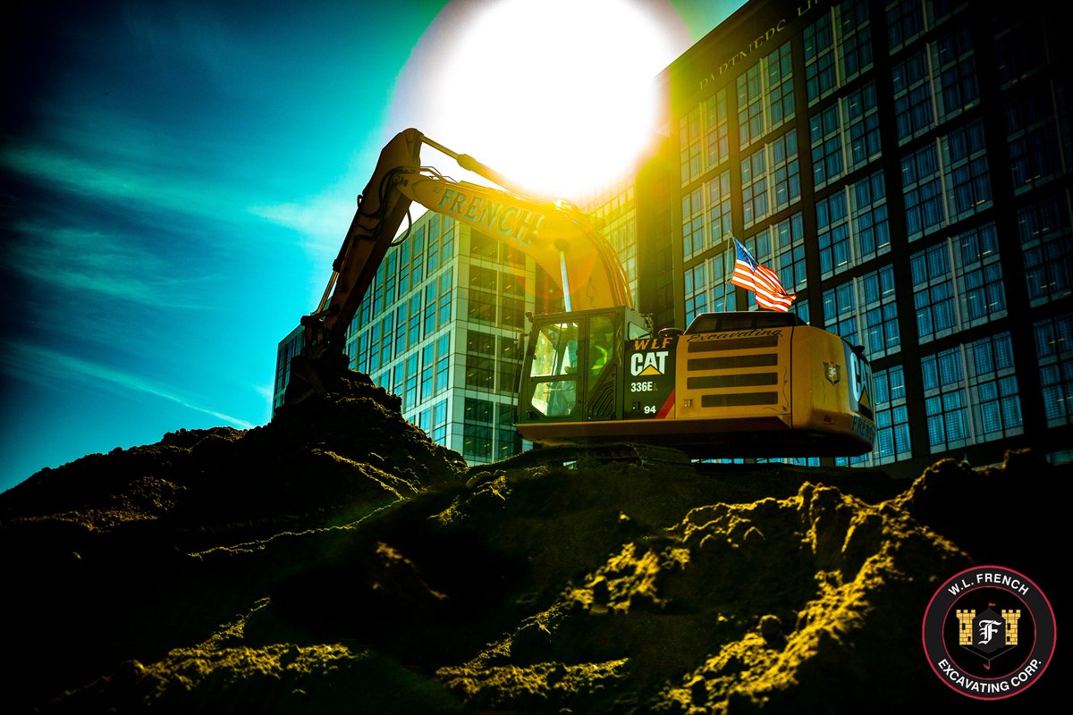 WLFrench's tweet image. WLF No. 94 CAT 336 Excavator earlier this week @AtAssemblyRow.

#AssemblyRow #CranshawConstruction #BostonConstruction #wlfrench #wemoveboston