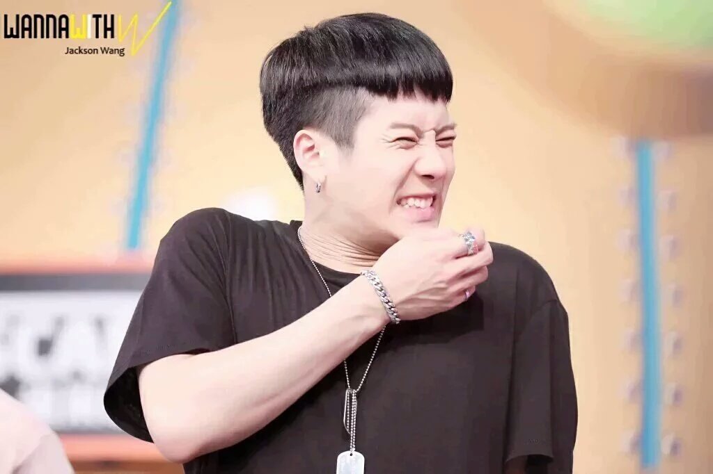 Def_Wang0628's tweet photo. เวลาที่เครียดที่สุดมองภาพเหล่านี้ทีไรก็ทำให้ยิ้มได้ทุกครั้ง วันนี้ก็เช่นกันเครียดจนน้ำตาไหลแต่ก็ยังยิ้มได้ เพราะพวกเขาทั้ง7 เสียงหัวเราะและรอยยิ้มของกัซมีความหมายต่อใจมากจริงๆ Thank you.😊💚🐦
#GOT7 
#갓세븐 
@GOT7Official https://t.co/yI35NNHXeJ