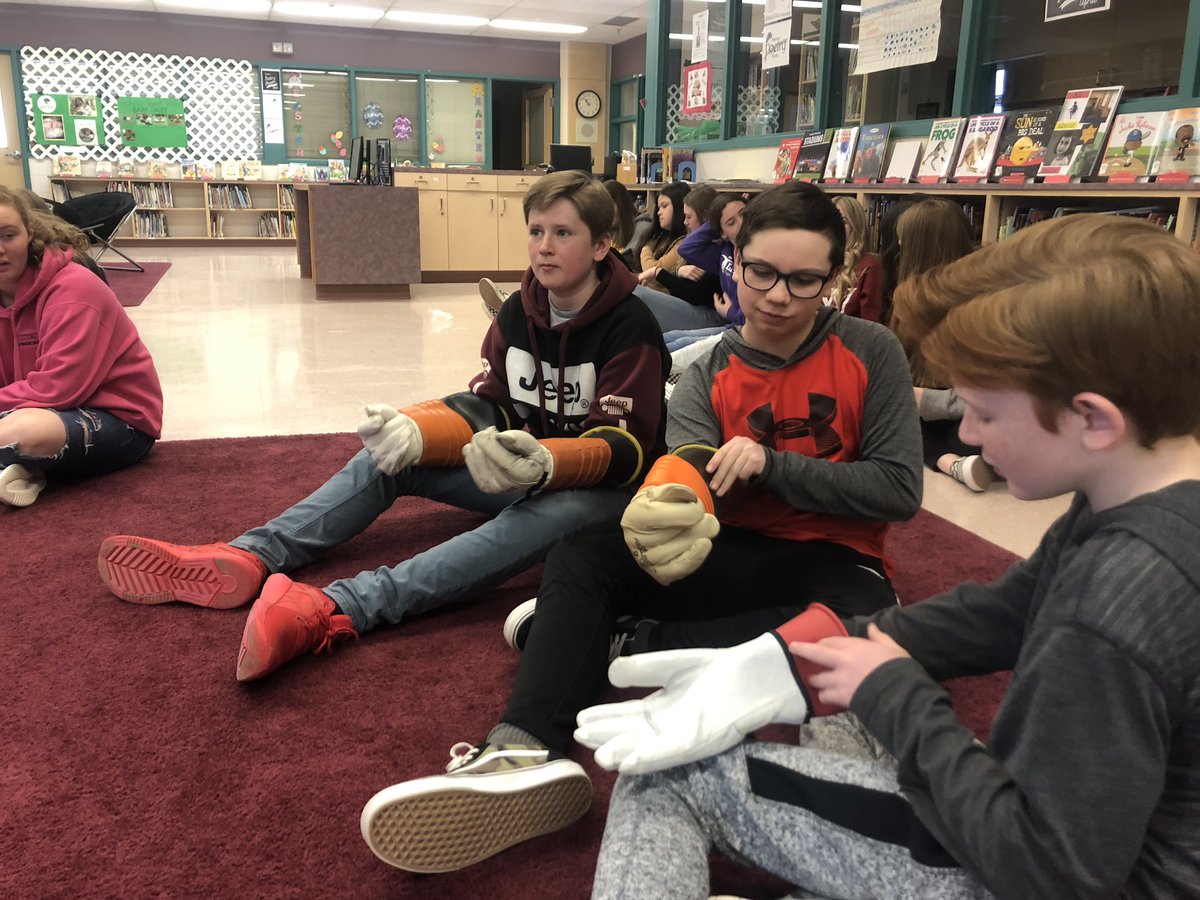 FarrTanya's tweet image. woodville@WoodvilleES Grade 8’s learning about hydro safety and career opportunities. #wolves #wolvesmath