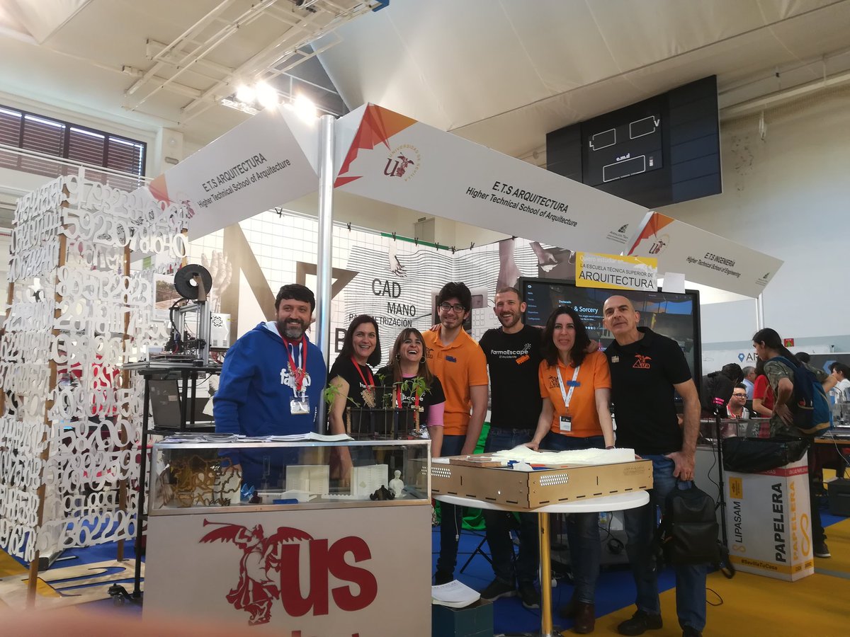 ProyectoAuraUS's tweet photo. También hemos podido estar con nuestros/as amigos/as de #FarmaEscape y con el bueno de Gualterio Blanco.

¿Sabéis de dónde viene su nombre?🕴️ https://t.co/5iPqLioZZr