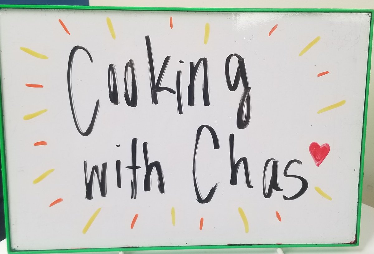 boates16's tweet photo. We have the BEST parent volunteers! 
#EmpowerLV
#cookingwithChas https://t.co/iQs14RZ9ln