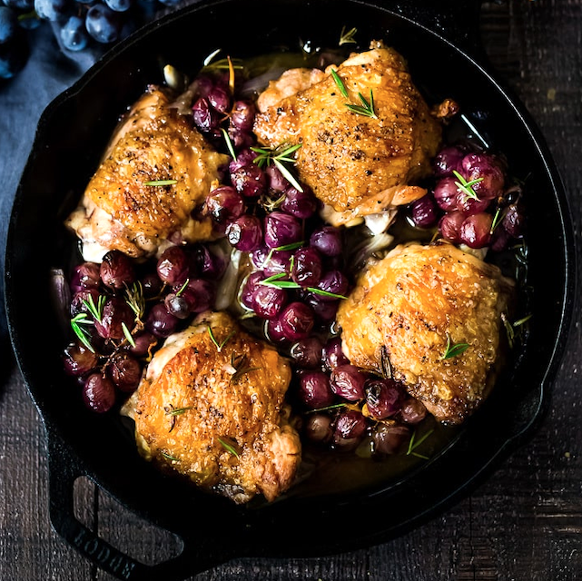 SeductionMeals's tweet photo. #FoodPornFriday  Cooking with Rosemary - Here's a Recipe Roundup to inspire your next Romantic Dinner for Two. Which is your Favorite?  For me its the Rosemary Chicken with Roasted Grapes and Shallots by @Feastingathome 
For all #recipes: https://t.co/4CGQ3hVXLz https://t.co/Xp7KLxP6Jq