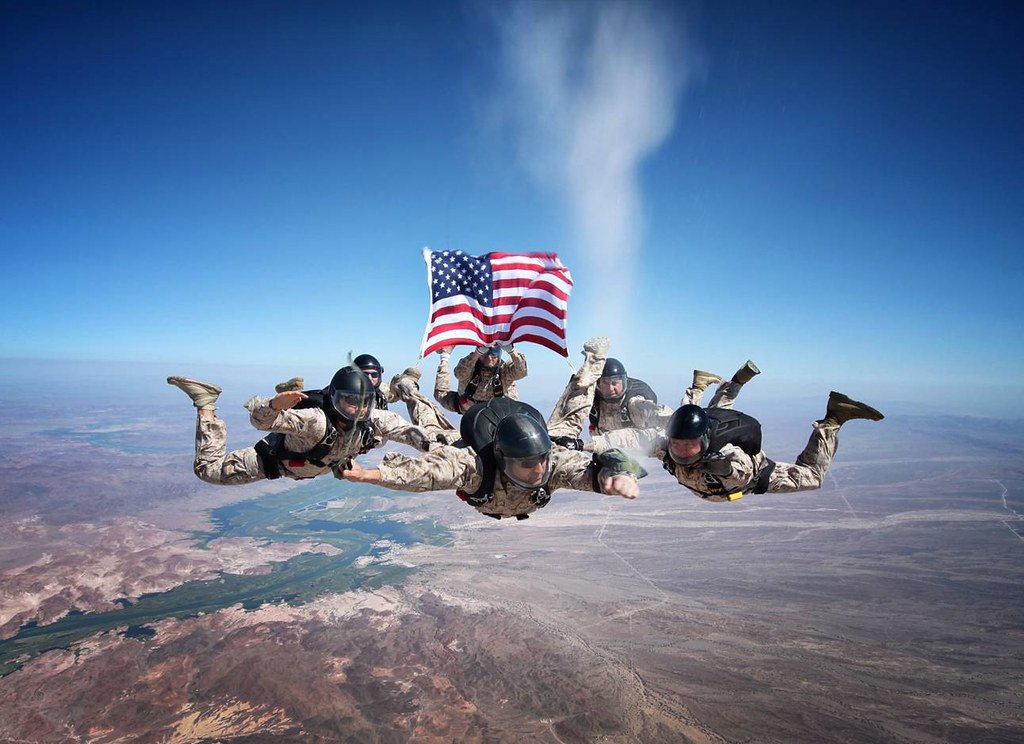 Bold stripes, bright stars, brave hearts. 🇺🇸🙌

#FoldsofHonor #FreedomFriday #FreedomisntFree