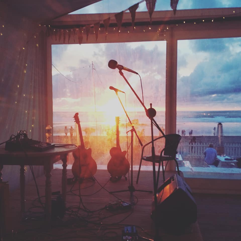 Lusty Glaze Beach tweet media