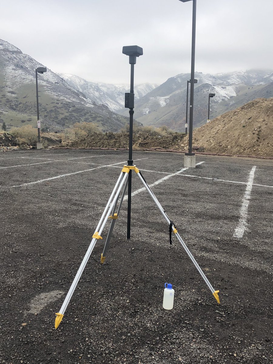 ThomasM_geo's tweet image. RTK #dronezone with #CoRE student Evan Gross. Test flight before field work in Utah! 🛸