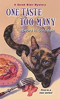 Calling all cozy mystery fans! The first in a new series by Debra H. Goldstein features twin sisters, a cat, and, of course--murder! Pick up your copy of "One Taste Too Many" and meet author Goldstein at Saturday's #AlabamaBookFestival. buff.ly/2UMZhqi #anabranch